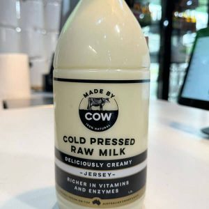 organic-cold-pressed-raw-cow-milk